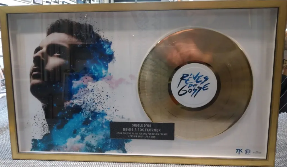 62e3a318dafb5_images_large